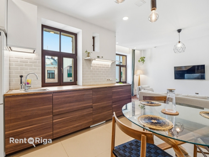 Fantastisks 2 istabu dzīvoklis ar kvalitatīvu apdari Rīgas centrā, klusuma un miera Rīga - foto 3