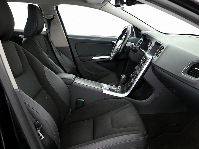 Volvo V60 Summum ATM 2.0 D5 120kW Tallina - foto 6