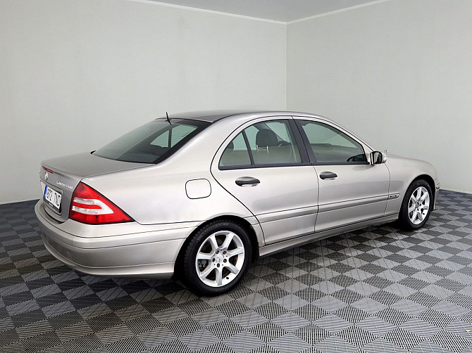 Mercedes-Benz C 180 Classic Facelift ATM 1.8 105kW Таллин - изображение 3