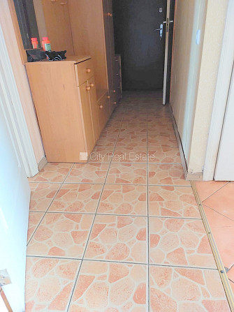 Fasādes māja, ķieģeļu mūra sienas, labiekārtots apzaļumots pagalms, kāpņu telpa pēc Tukums un novads - foto 16