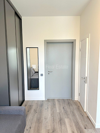 Pagalma ēka, renovēta māja, slēgts pagalms, ieeja no ielas un pagalma, kāpņu telpa pēc Rīga - foto 17