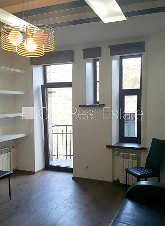 Fasādes māja, slēgts pagalms, ieeja no ielas, ir lifts, kāpņu telpa pēc kapitālā remonta, Rīga - foto 6