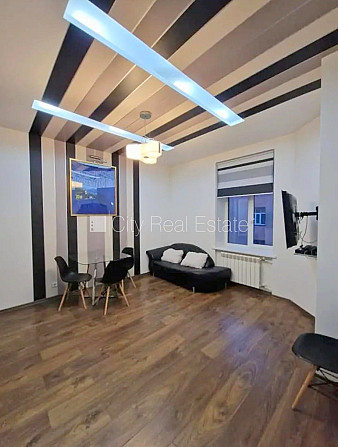 Projekts - Aleksandra Čaka 33, pagalma ēka, renovēta māja, labiekārtots apzaļumots pagalms, Rīga - foto 3