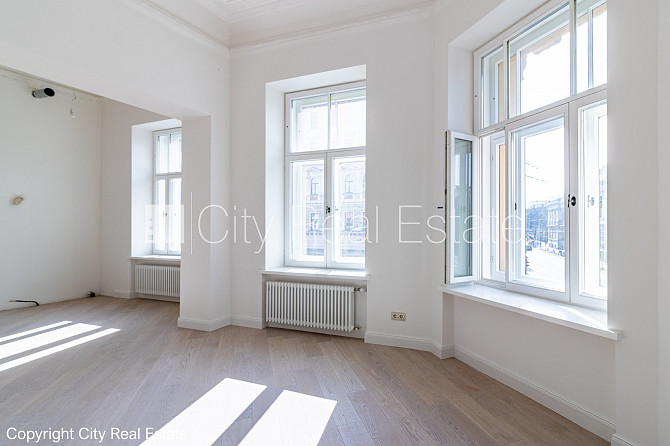 Zeme īpašumā, fasādes māja, renovēta māja, slēgts pagalms, ir lifts, kāpņu telpa pēc Rīga - foto 5