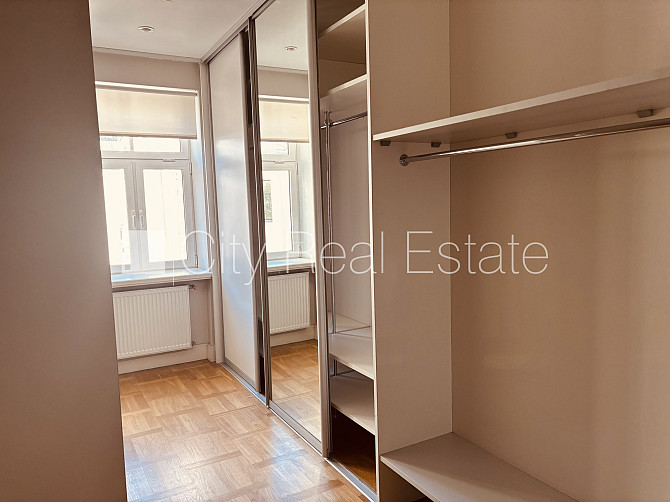 Renovēta māja, vieta automašīnai, objektu apsargā fiziskā apsardze, luksuss apartamenti , ir Rīga - foto 8