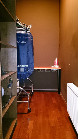 Mansards, ir lifts, franču balkons, logi vērsti uz pagalma pusi, viena istaba izolēta, Rīga - foto 9