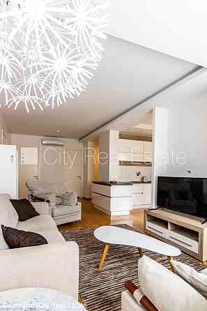 Земля в собственности, новостройка, благоустроенная озеленённая территория, Рига