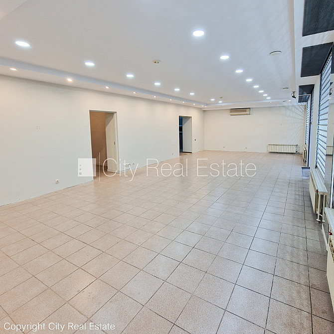 Фасадный дом, плата за обслуживание одного квадратного метра в  месяц 0,38 EUR, вход с Рига - изображение 4