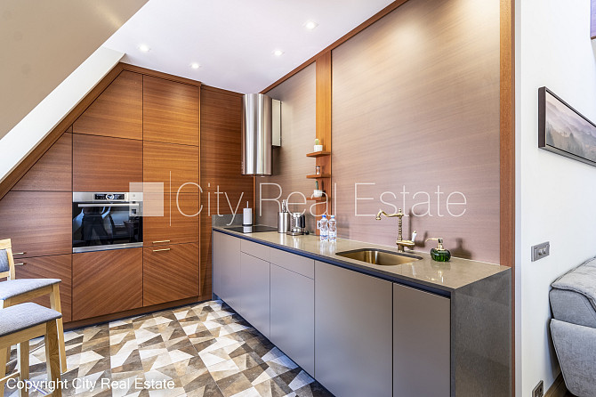 Реновированный дом, благоустроенный озеленённый двор, территория обнесена Юрмала - изображение 8