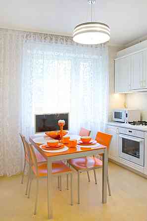 Фасадный дом, реновированный дом, благоустроенная озеленённая территория, вход с Rīga