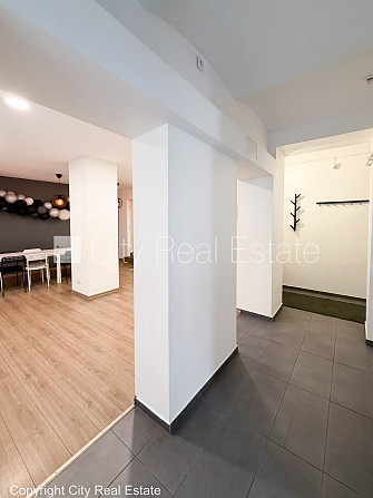 Фасадный дом, вход с улицы, окна выходят на улицу, центральное отопление, Рига - изображение 7