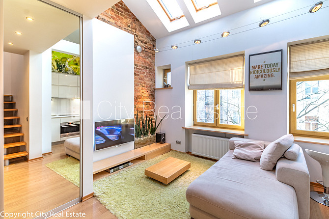 Мансарда, французский балкон, двухэтажный, центральное отопление, деревянные Рига - изображение 2