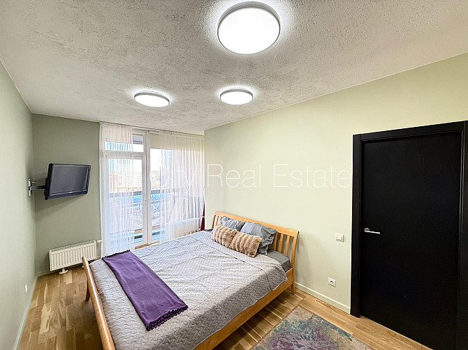 Новостройка, благоустроенная озеленённая территория, закрытый двор, место для Рига - изображение 9