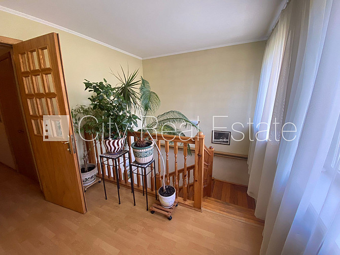 Частный дом, стены из керамзитных блоков, фасад с декоративной штукатуркой, на Рига - изображение 10