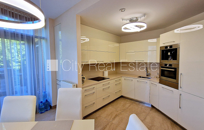 Pagalma māja, iežogota teritorija ar koka sētu, logi vērsti uz pagalma pusi, gāzes apkure, Rīga - foto 12