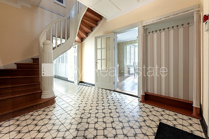 Privātmāja, labiekārtots apzaļumots pagalms, iežogota teritorija, slēgta teritorija, vieta Jūrmala - foto 14