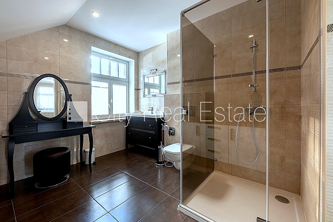 Privātmāja, labiekārtots apzaļumots pagalms, iežogota teritorija, slēgta teritorija, vieta Jūrmala - foto 11