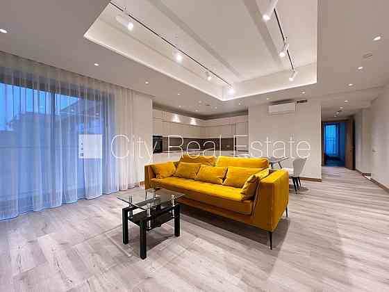 Фасадный дом, реновированный дом, энергоэффективный дом, закрытый двор, Рига