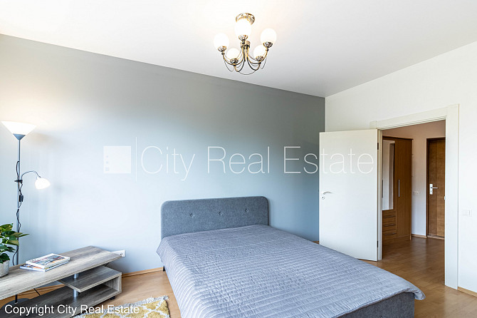 Projekts - Duntes Ozoli, vieta automašīnai, ir lifts, balkons, logi vērsti uz parka pusi, studio Rīga - foto 6