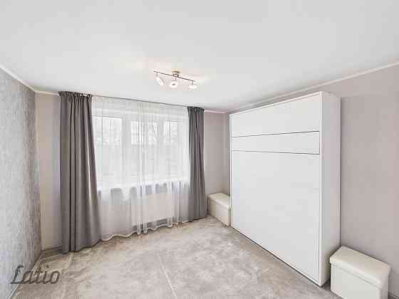 Pārdod plašu ģimenes māju Salaspilī ar pirti un viesu māju
Tiek pārdots pārdomāts un ietilpīgs īpašu Salaspils