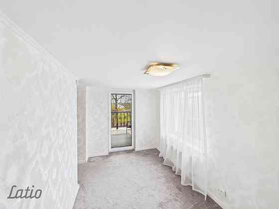 Pārdod plašu ģimenes māju Salaspilī ar pirti un viesu māju
Tiek pārdots pārdomāts un ietilpīgs īpašu Salaspils