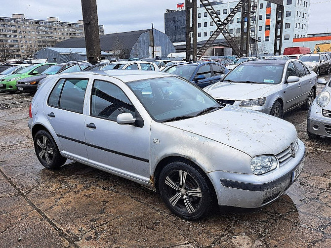 Volkswagen Golf Comfortline ATM 1.6 74kW Tallina - foto 1