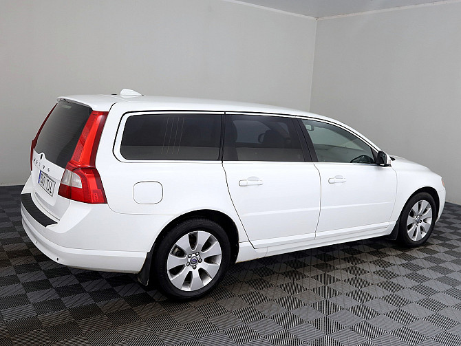 Volvo V70 Summum Facelift ATM 2.4 D5 136kW Таллин - изображение 3