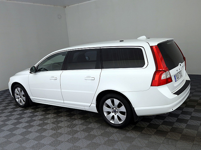 Volvo V70 Summum Facelift ATM 2.4 D5 136kW Таллин - изображение 4