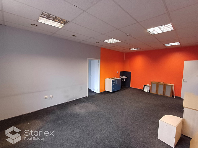 Riverside Offices - svaigi renovēta biroju ēka Daugavas krastā.Pieejams atvērta plānojuma Rīga - foto 2