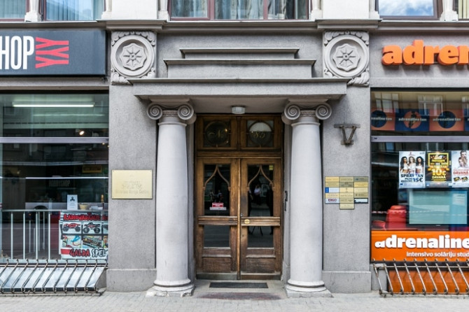 Iznomā biroja telpas ar izlietni Rīgas centrā, Brīvības ielā 85.

Ēka celta 1912. gadā - Rīga - foto 9