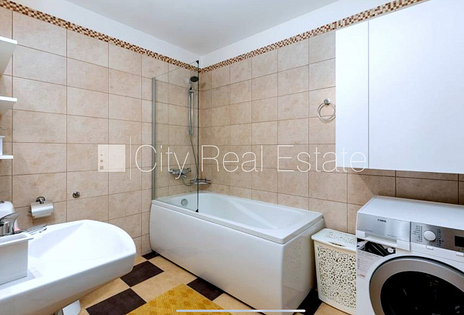 Fasādes māja, slēgts pagalms, vieta automašīnai, ieeja no pagalma, luksuss apartamenti  161 Rīga - foto 9