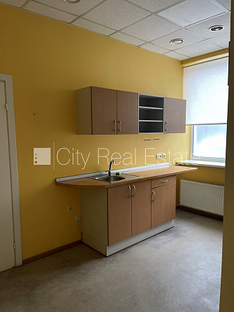 Фасадный дом, плата за обслуживание одного квадратного метра в  месяц 1.6 EUR, вход с Рига - изображение 10