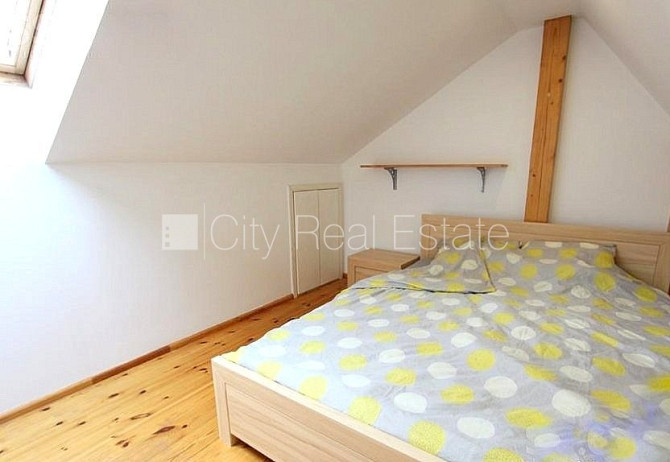 Fasādes māja, ieeja no ielas, mansards, sauna, caurstaigājamas izolētas istabas, augstie Rīga - foto 17