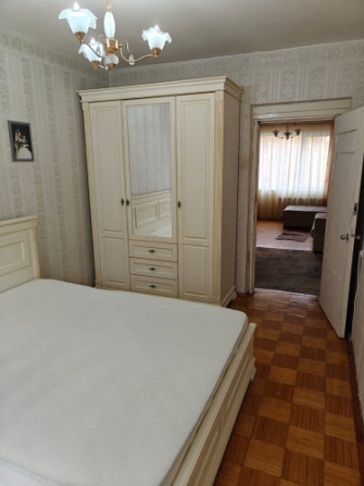 Pārdod saulainu un funkcionāli pārdomātu četru istabu dzīvokli Zolitūdē  vienā no Rīga - foto 3