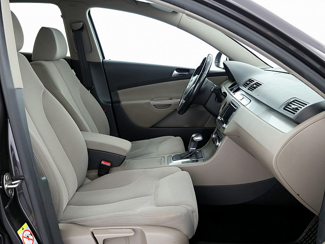 Volkswagen Passat Comfortline Facelift ATM 1.8 118kW Tallina - foto 6