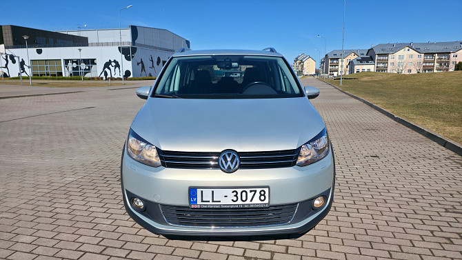 Pārdodu savu VW Touran 2011.g. Cross komplektācija – mašīna ir augstāka, arkas uz spārniem, ... Саласпилс - изображение 4