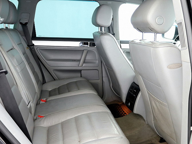 Volkswagen Touareg Highline Facelift ATM 2.5 TDI 128kW Tallina - foto 7