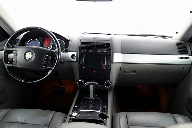 Volkswagen Touareg Highline Facelift ATM 2.5 TDI 128kW Tallina - foto 5