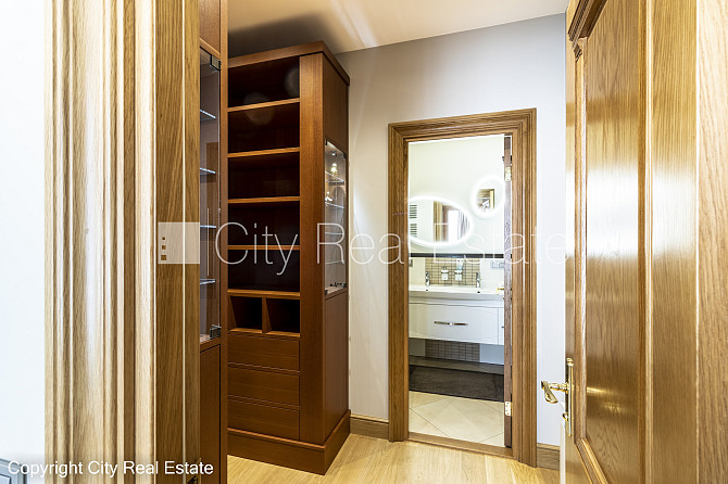 Pagalma māja, renovēta māja, dzīvokļu skaits ēkā  11 gab., slēgts pagalms, garāžas vārti Rīga - foto 14