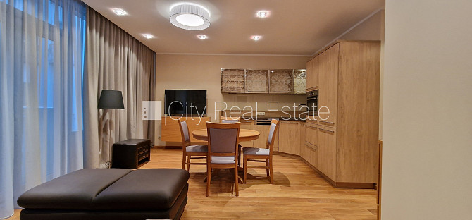 Projekts - Aleksandra Appartments, renovēta māja, slēgts pagalms, vieta automašīnai, pazemes Rīga - foto 2