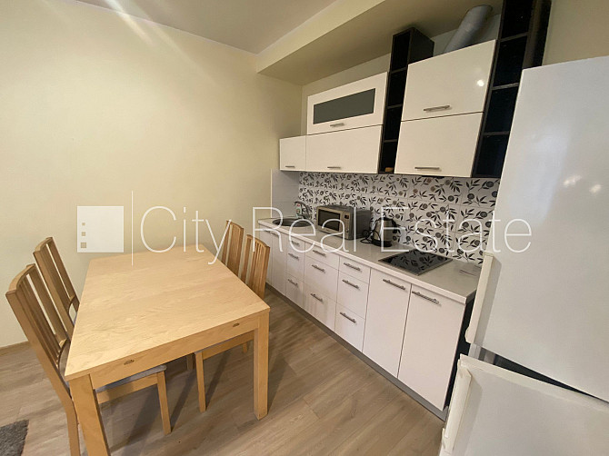 Pagalma māja, slēgts pagalms, kāpņu telpa pēc kapitālā remonta, istabas izolētas 2 gab., Rīga - foto 19