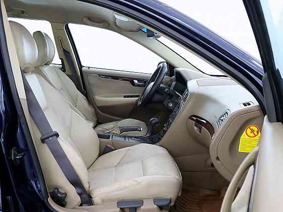 Volvo V70 Summum ATM 2.4 D5 120kW Tallina