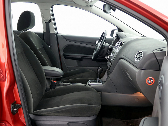 Ford Focus Ghia ATM 2.0 107kW Tallina - foto 6