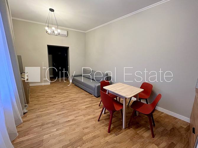 Fasādes māja, renovēta māja, bruģēts piebraucamais ceļš, iespēja nomāt autostāvvietu, Rīga - foto 2