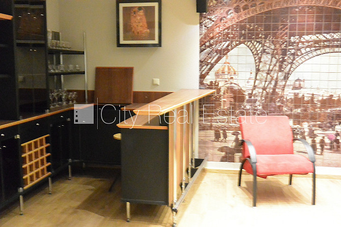 Zeme īpašumā, pagalma ēka, mainīts Jumta segums, ķieģeļu mūra sienas, labiekārtota Rīga - foto 2