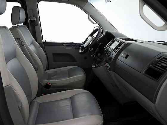 Volkswagen Transporter Long Highline 2.5 TDI 96kW Tallina