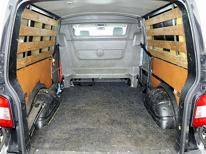 Volkswagen Transporter Long Highline 2.5 TDI 96kW Tallina - foto 8