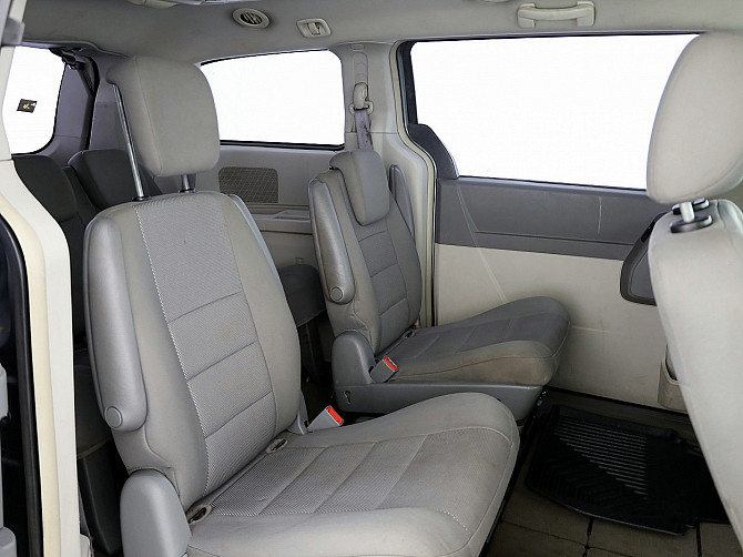 Chrysler Grand Voyager Comfort ATM 2.8 CRD 120kW Tallina - foto 7