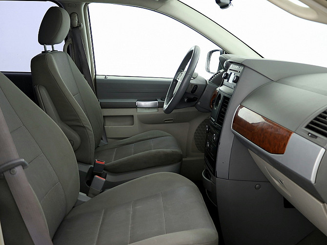 Chrysler Grand Voyager Comfort ATM 2.8 CRD 120kW Tallina - foto 6