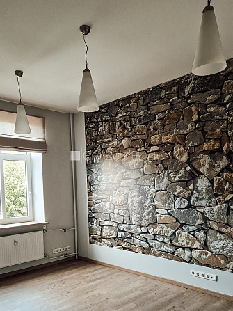 Фасадный дом, закрытый двор, вход с улицы, окна выходят в обе стороны дома, Рига - изображение 18